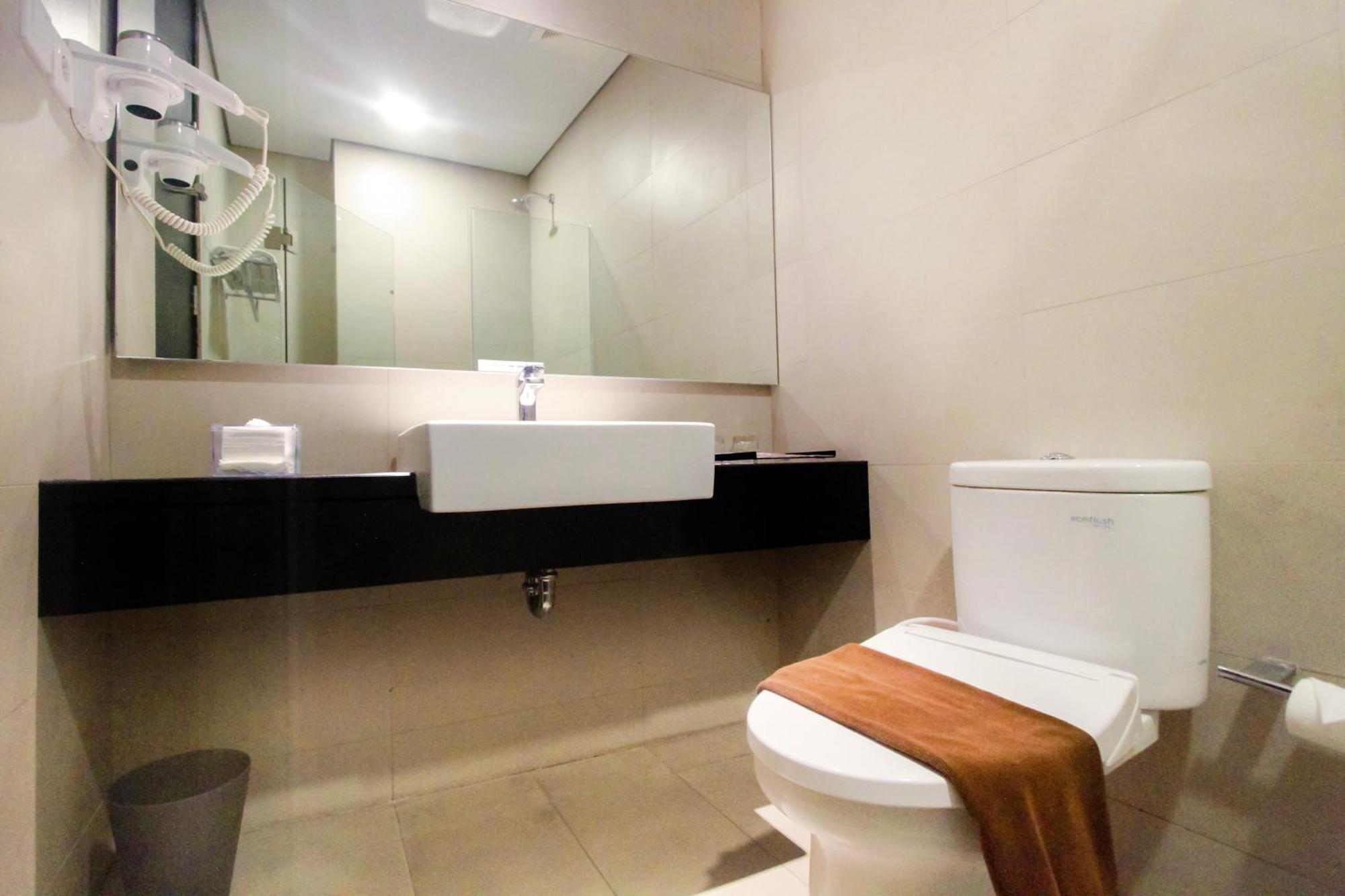 Aviary Bintaro Hotel Serpong Exterior foto