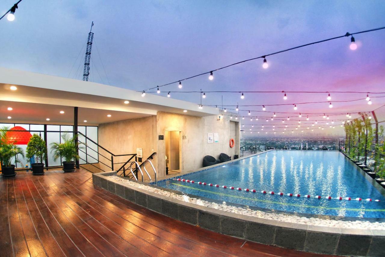 Aviary Bintaro Hotel Serpong Exterior foto